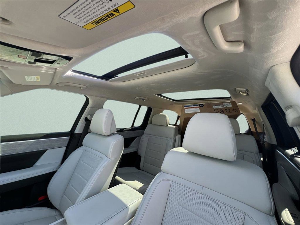 New 2025 Hyundai Santa Fe Calligraphy image 24