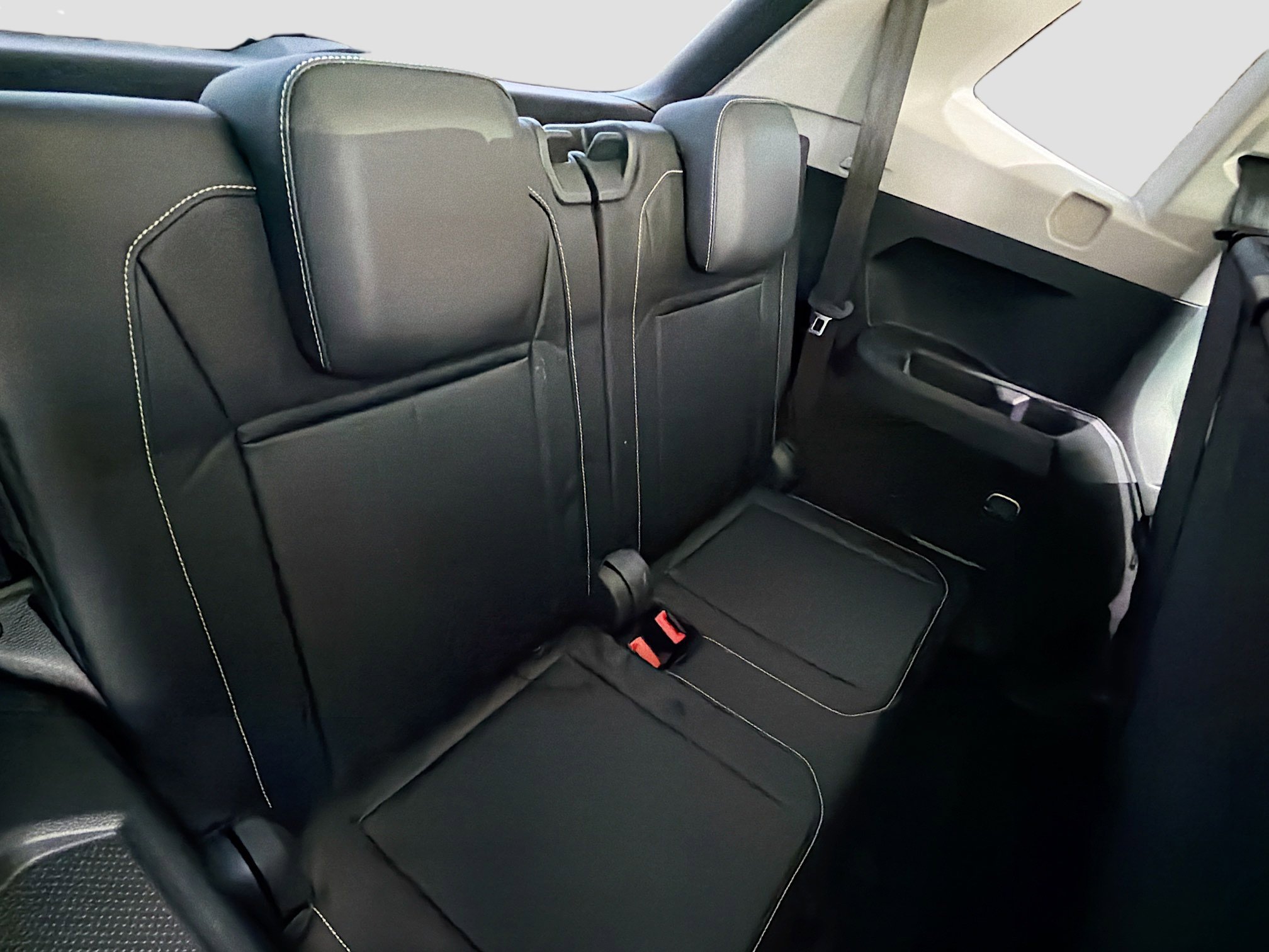 Used 2022 Volkswagen Tiguan SE image 20