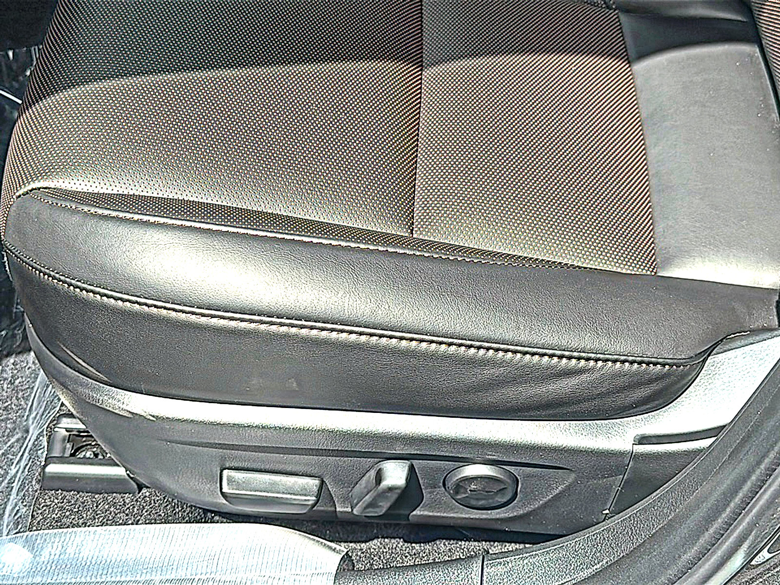 New 2026 MAZDA MAZDA3 2.5 S Hatchback w/ Premium Pkg FWD image 12