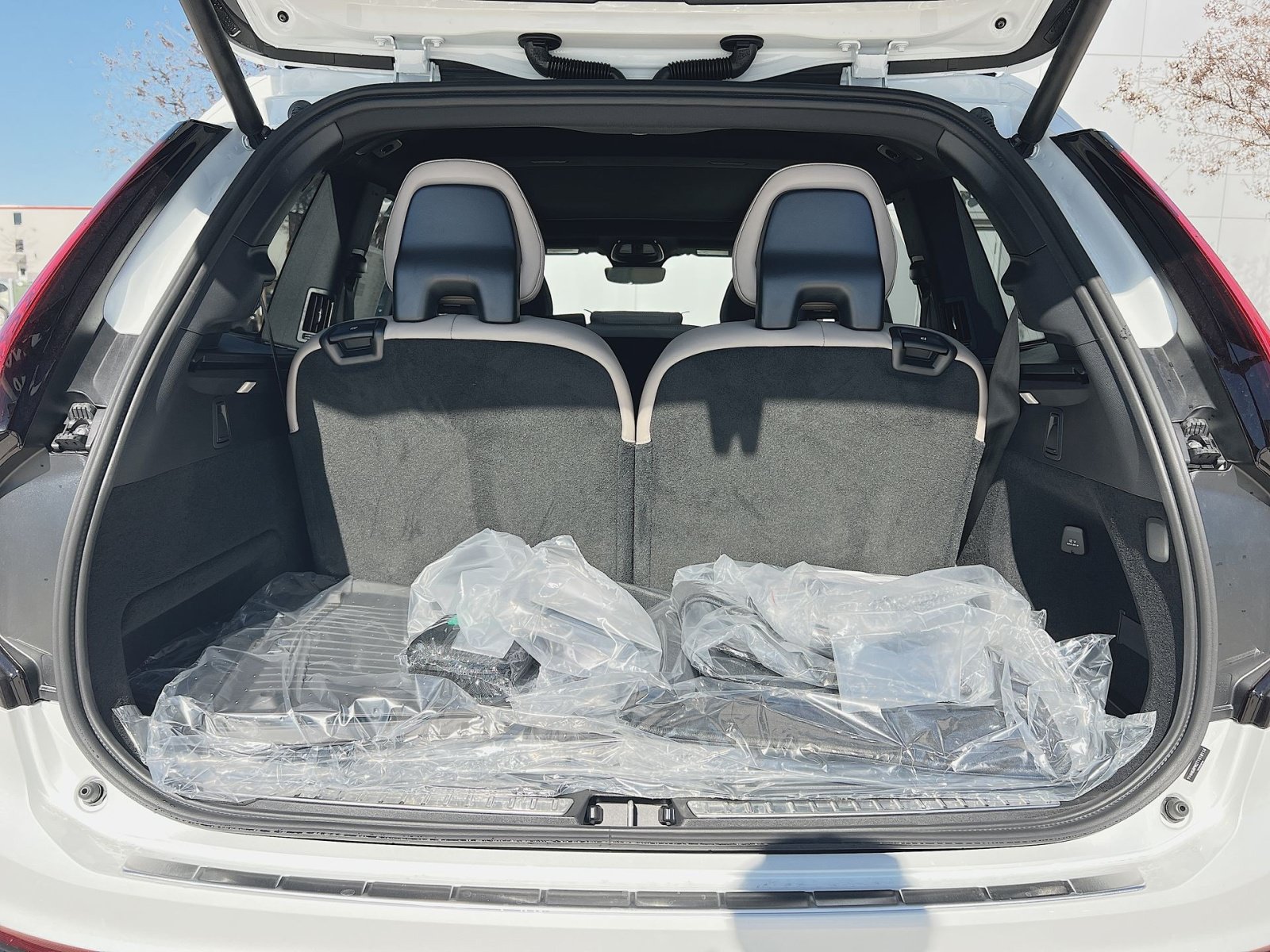 New 2026 Volvo XC90 T8 Ultra w/ Protection Package Premier AWD/4WD image 35