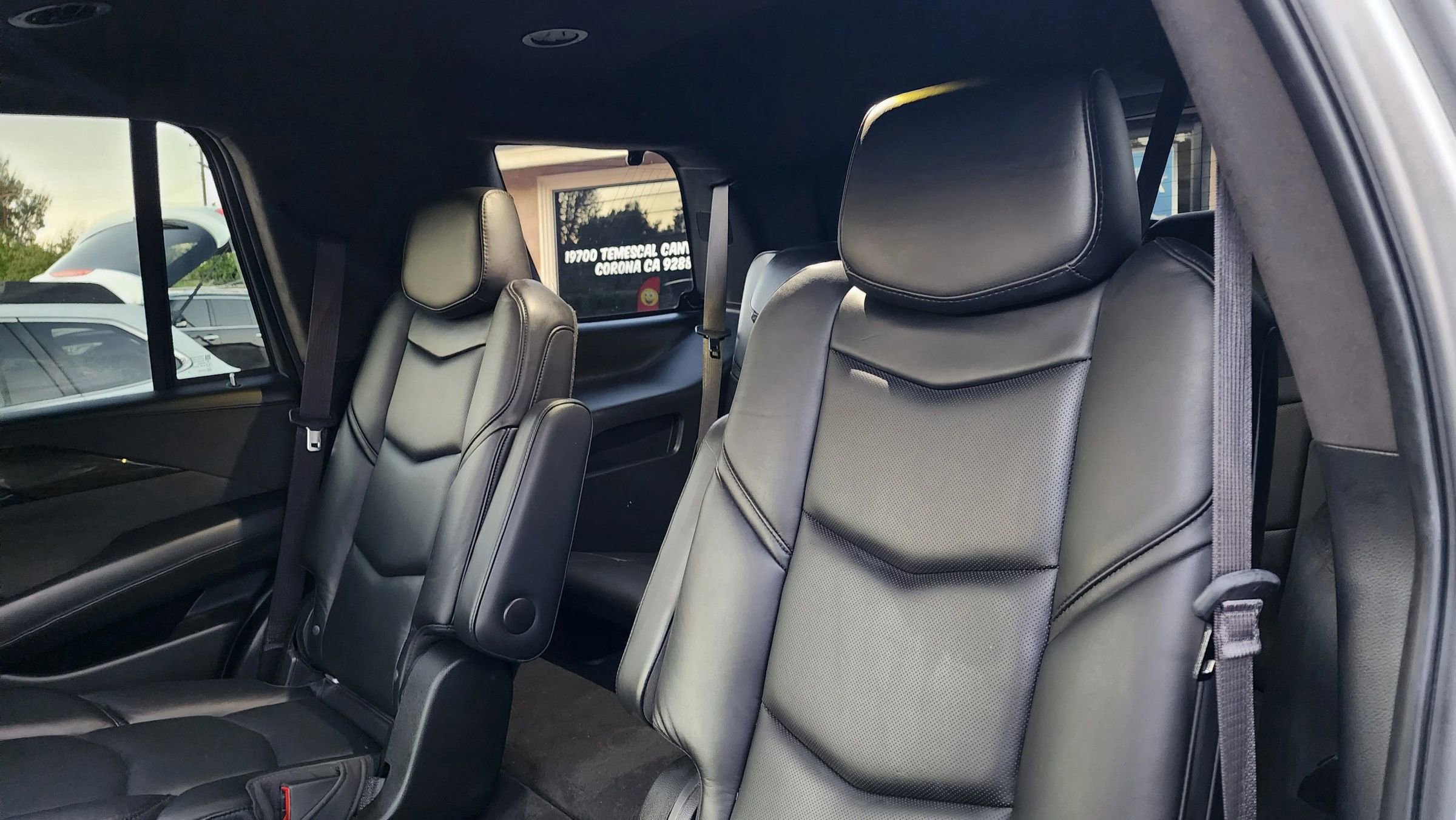 Used 2020 Cadillac Escalade Platinum image 14