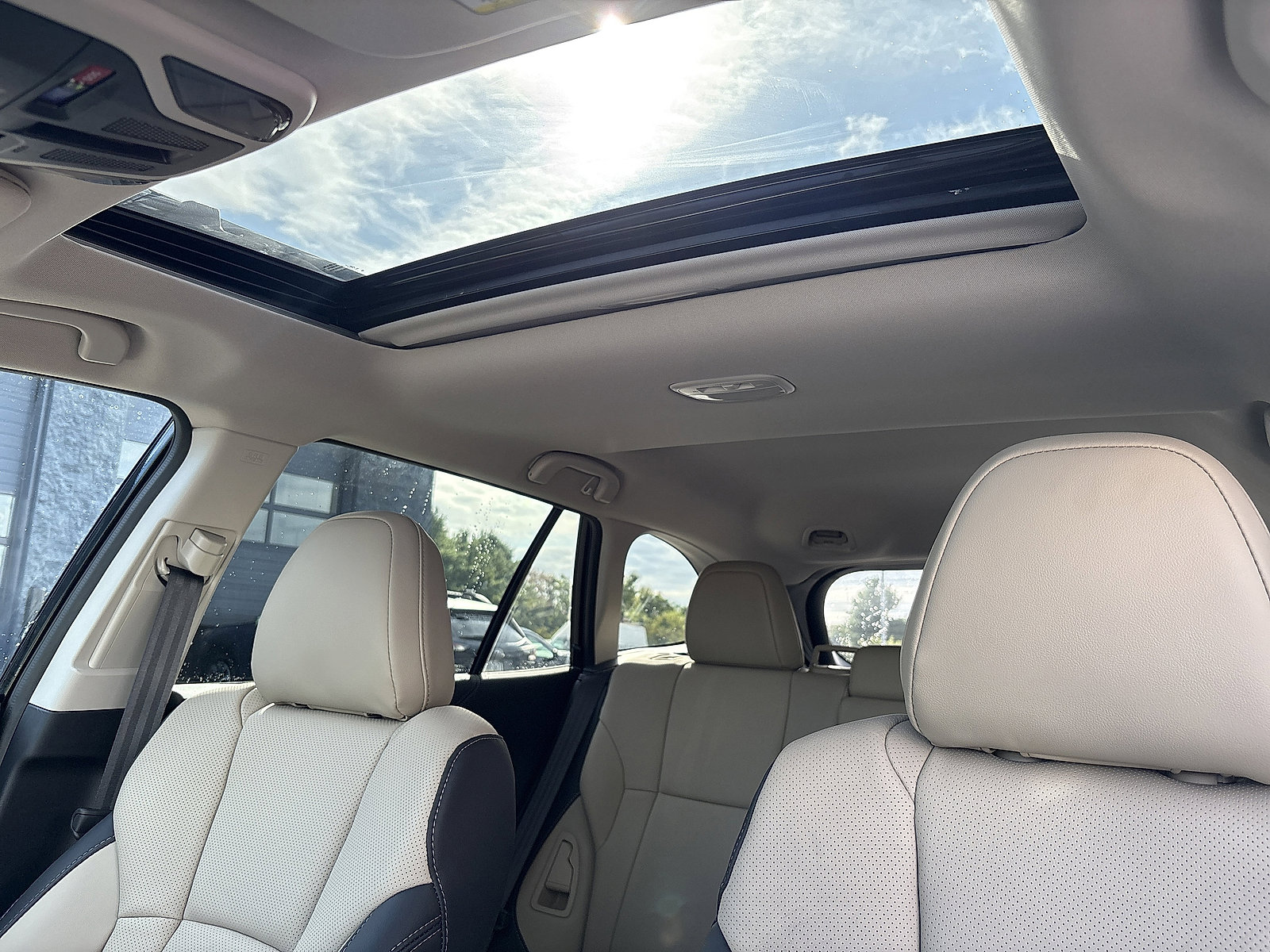 Used 2025 Subaru Outback Limited image 9