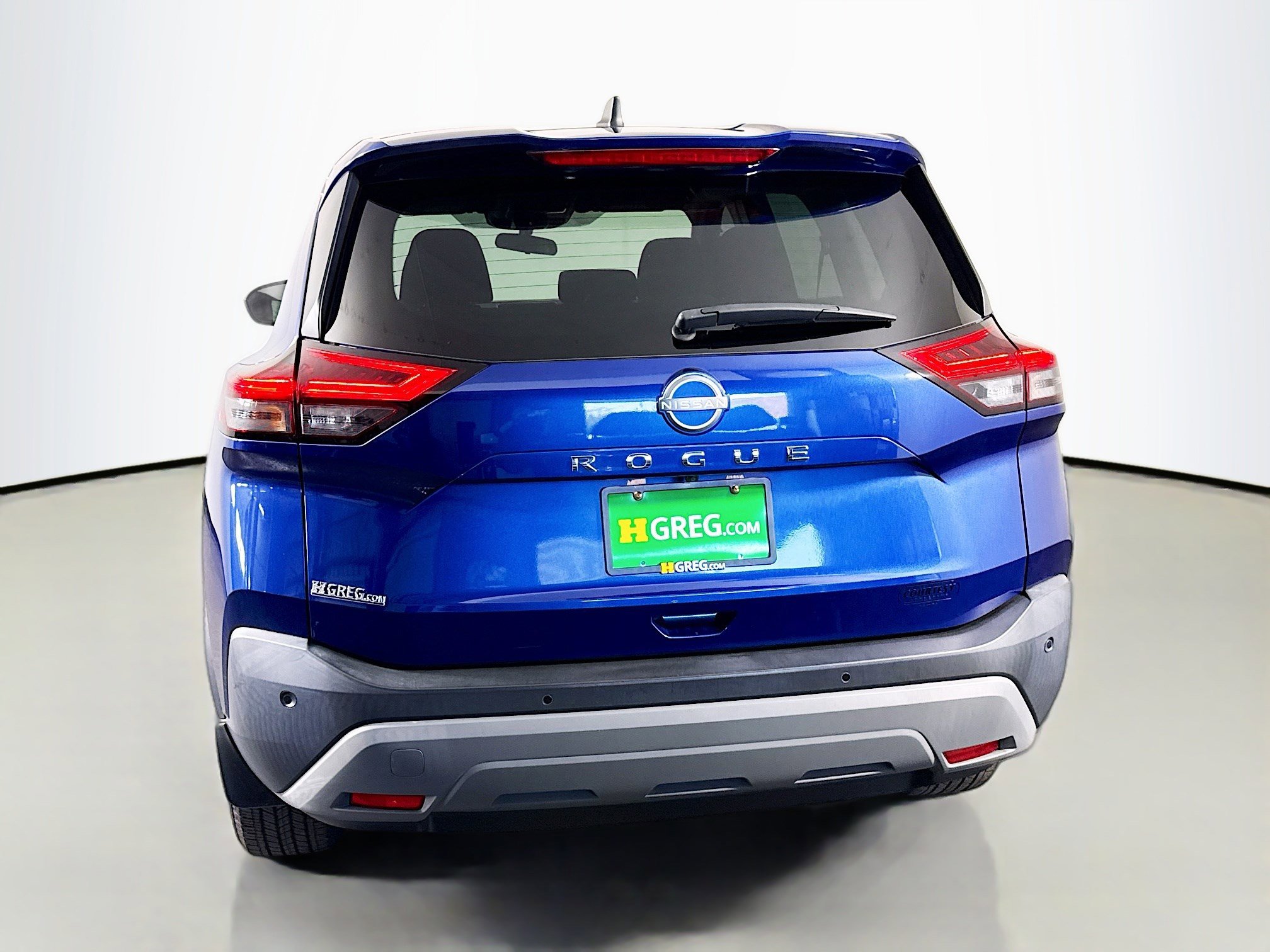 Used 2023 Nissan Rogue S image 8