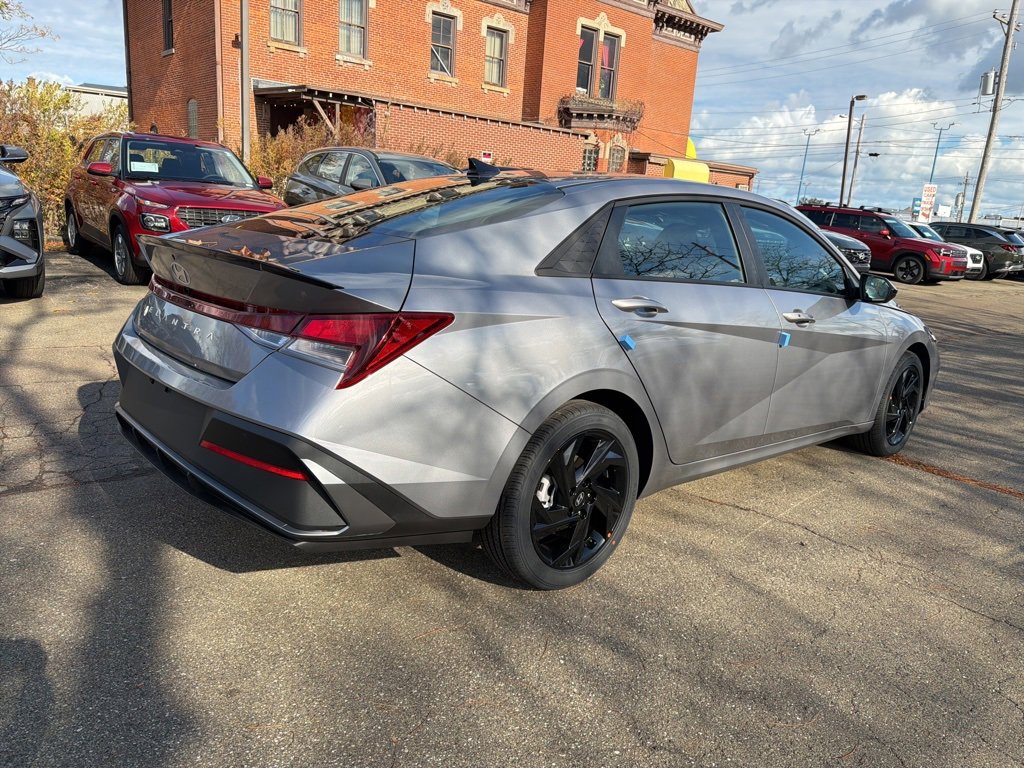 New 2026 Hyundai Elantra Sport image 7