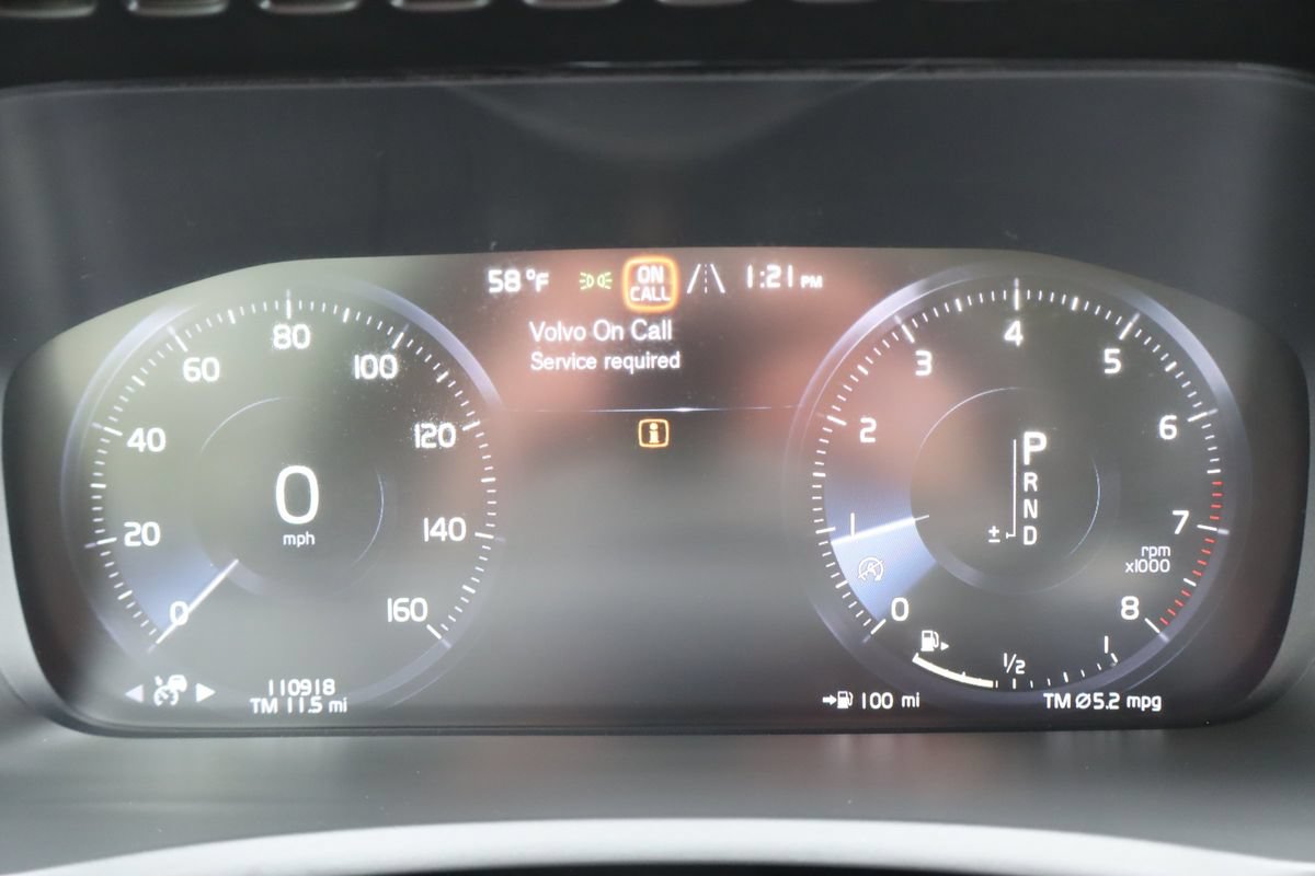 Used 2018 Volvo XC90 T6 Momentum w/ Convenience Package AWD/4WD image 36