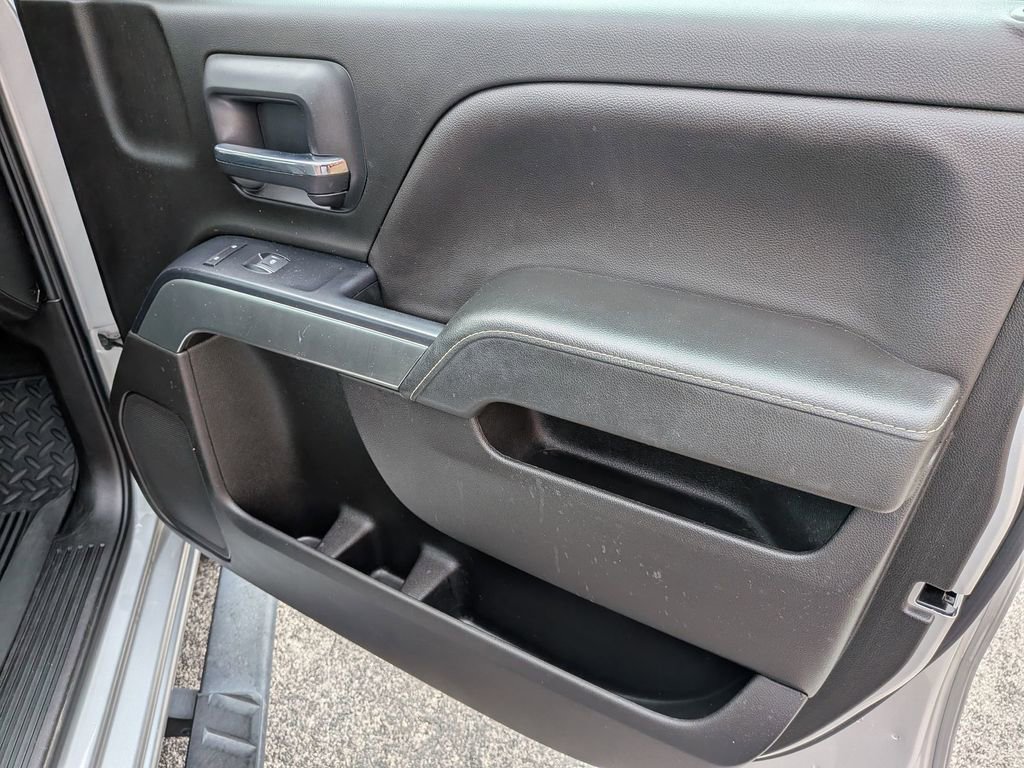 Used 2019 Chevrolet Silverado 1500 LT RWD image 24