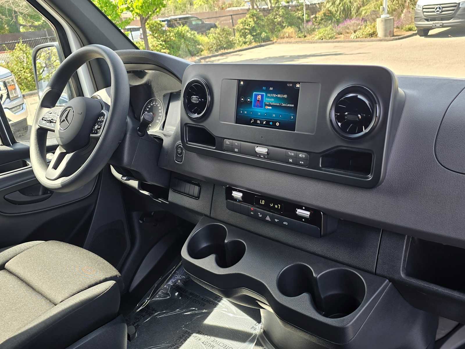 Used 2023 Mercedes-Benz Sprinter 1500 image 14