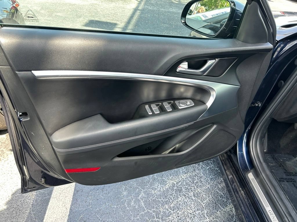 Used 2026 Genesis G70 2.5T RWD image 17
