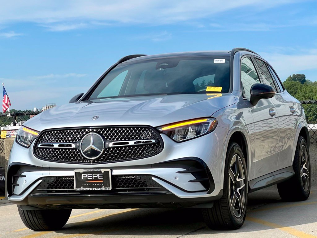 Certified 2026 Mercedes-Benz GLC 300 4MATIC image 4
