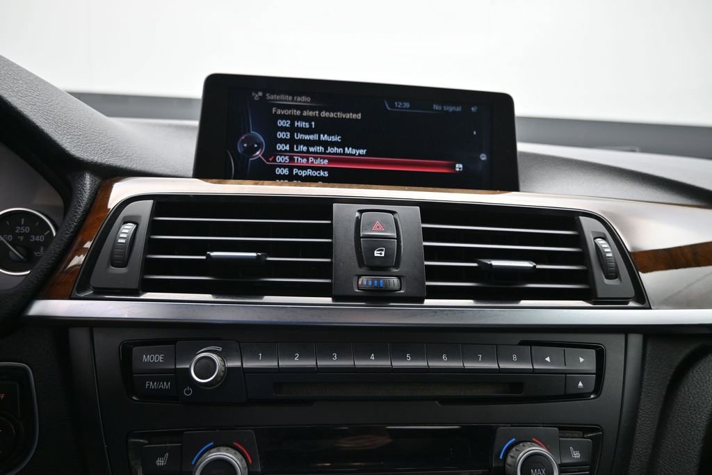 Used 2015 BMW 428i Convertible RWD image 17