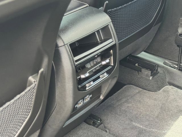 Used 2024 Jeep Grand Cherokee Laredo AWD/4WD image 12