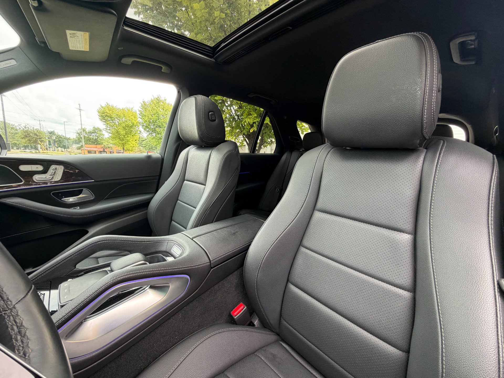 Used 2025 Mercedes-Benz GLE 350 4MATIC image 10
