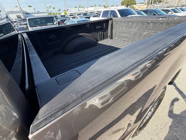 Used 2017 Ford F250 XLT w/ XLT Premium Package AWD/4WD image 10