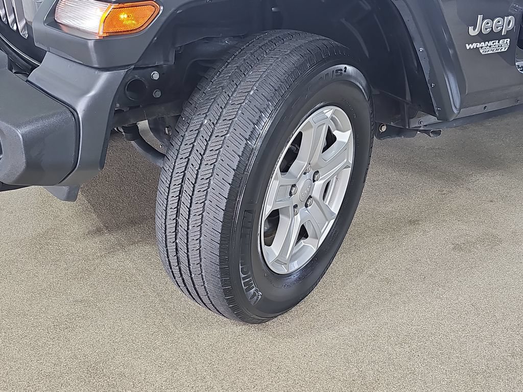 Used 2018 Jeep Wrangler Unlimited Sport S AWD/4WD image 36