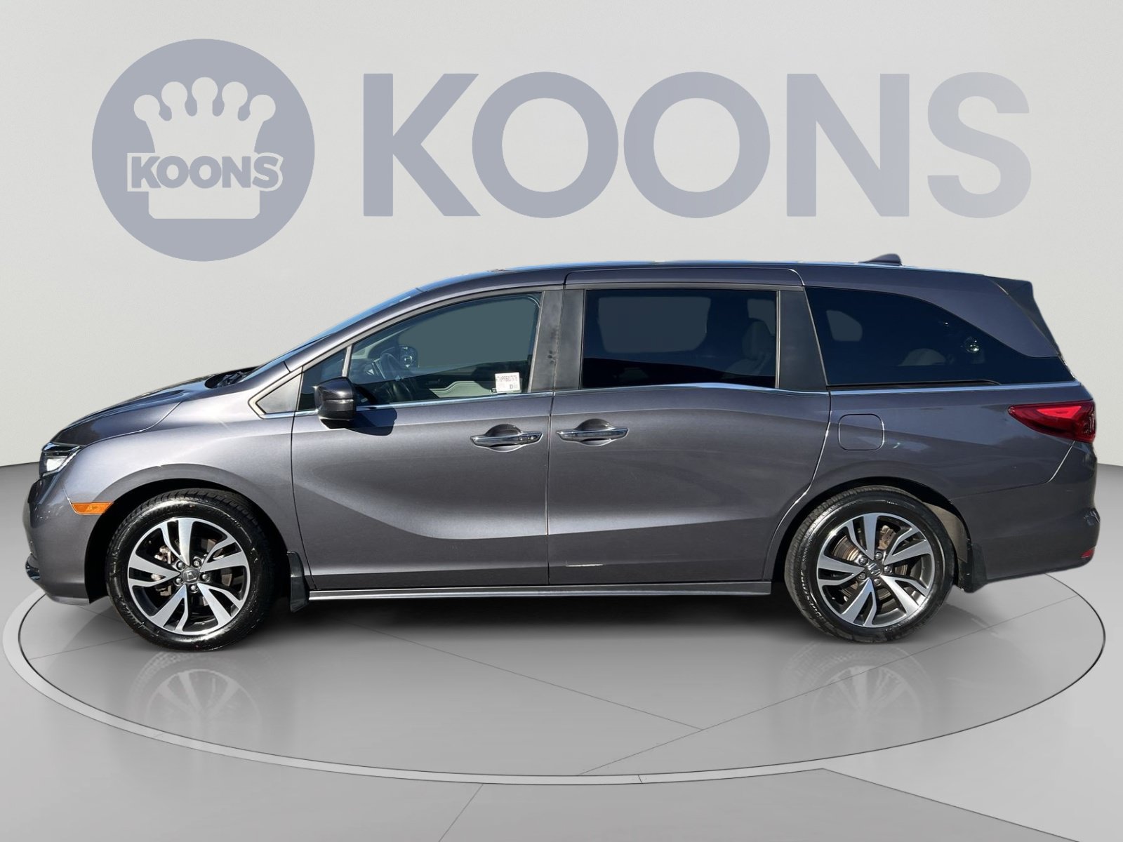 Used 2024 Honda Odyssey Touring image 2