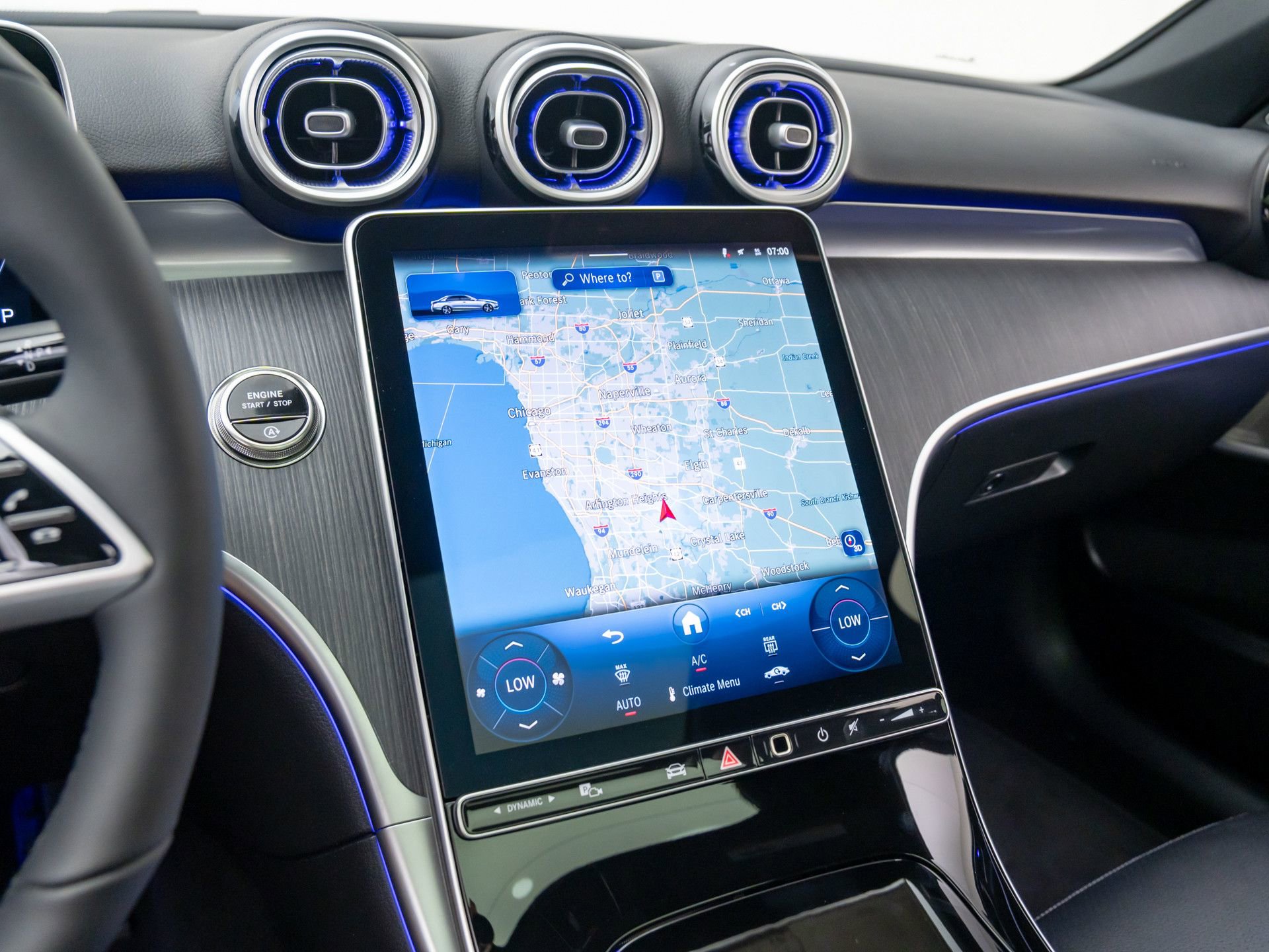 New 2025 Mercedes-Benz C 300 4MATIC Sedan image 24