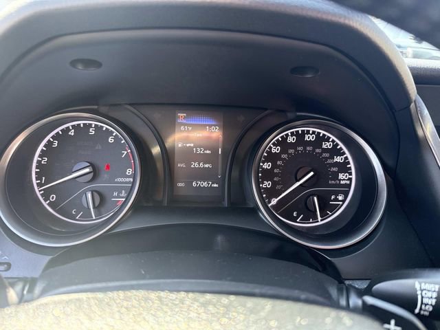 Used 2023 Toyota Camry SE image 34