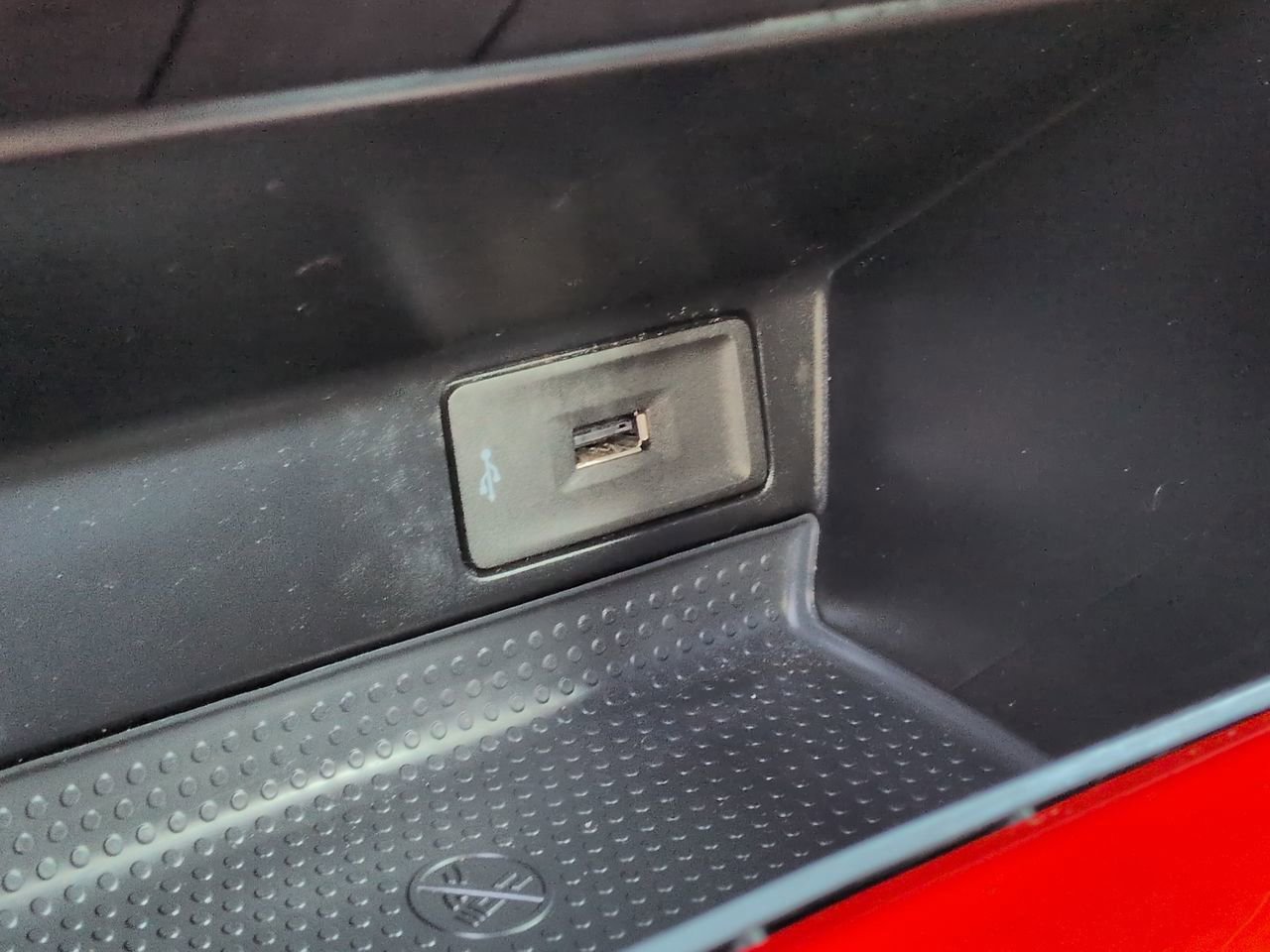 Used 2018 Volkswagen Beetle 2.0T S image 20