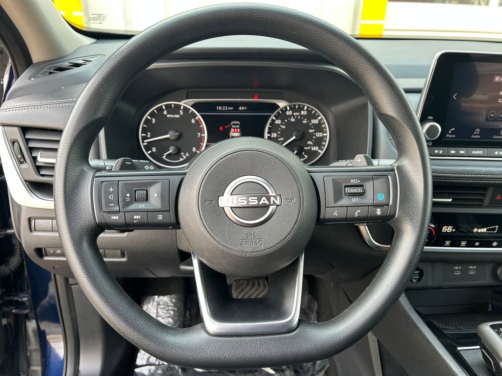Used 2024 Nissan Rogue SV image 14