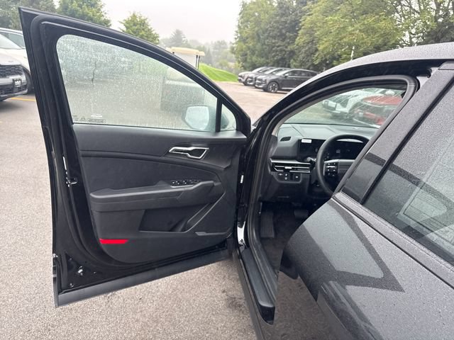 New 2027 Kia Sportage S FWD image 12