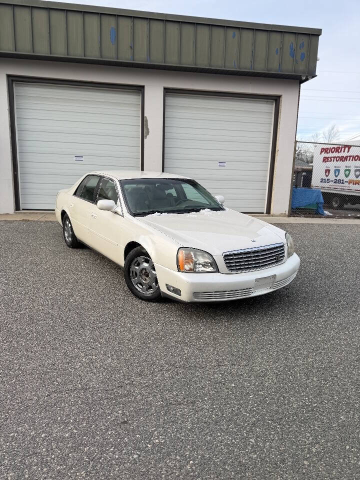Used 2001 Cadillac De Ville w/ Comfort/Convenience Pkg FWD image 2