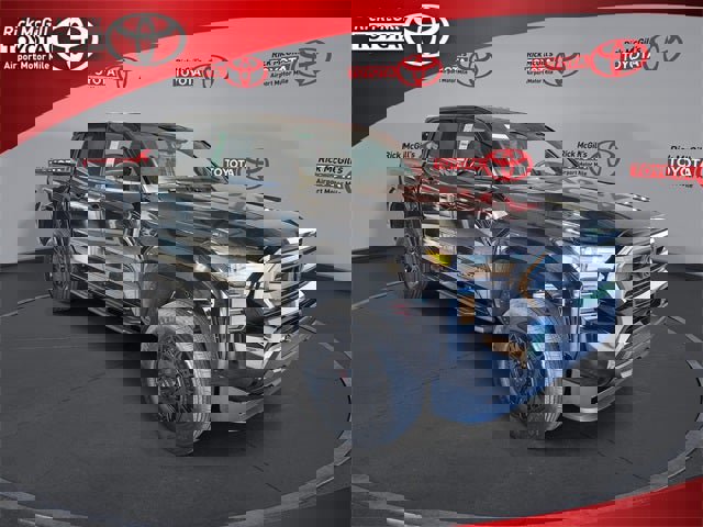 New 2025 Toyota Tacoma SR5