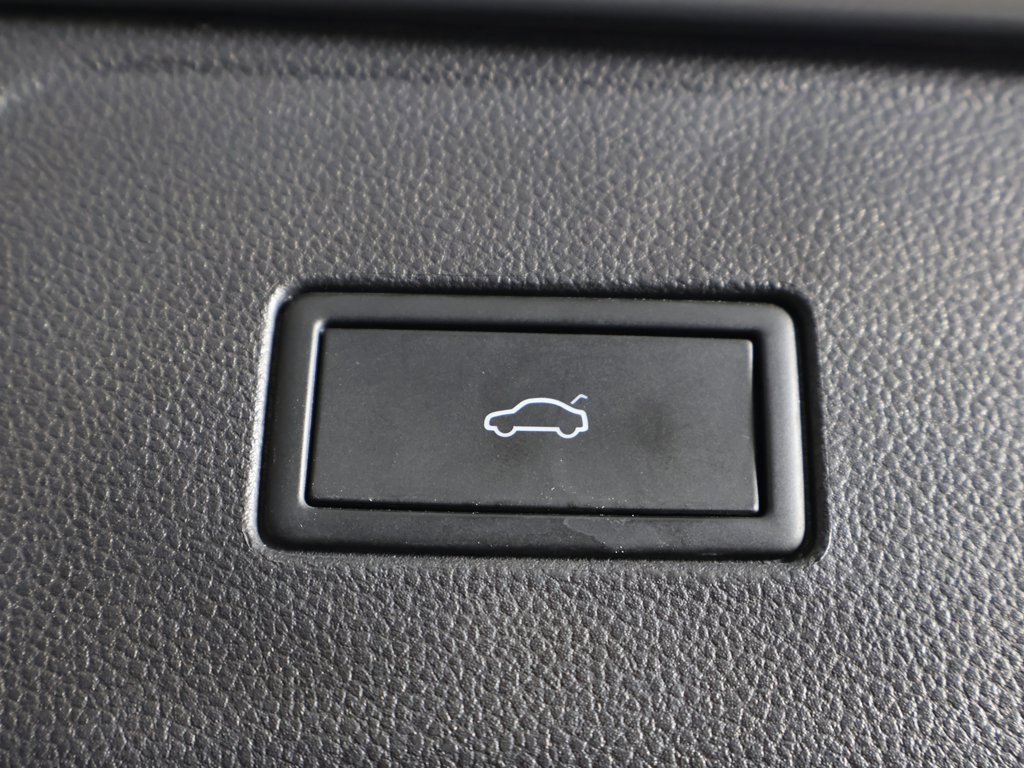 Used 2024 Volkswagen Atlas SEL image 24