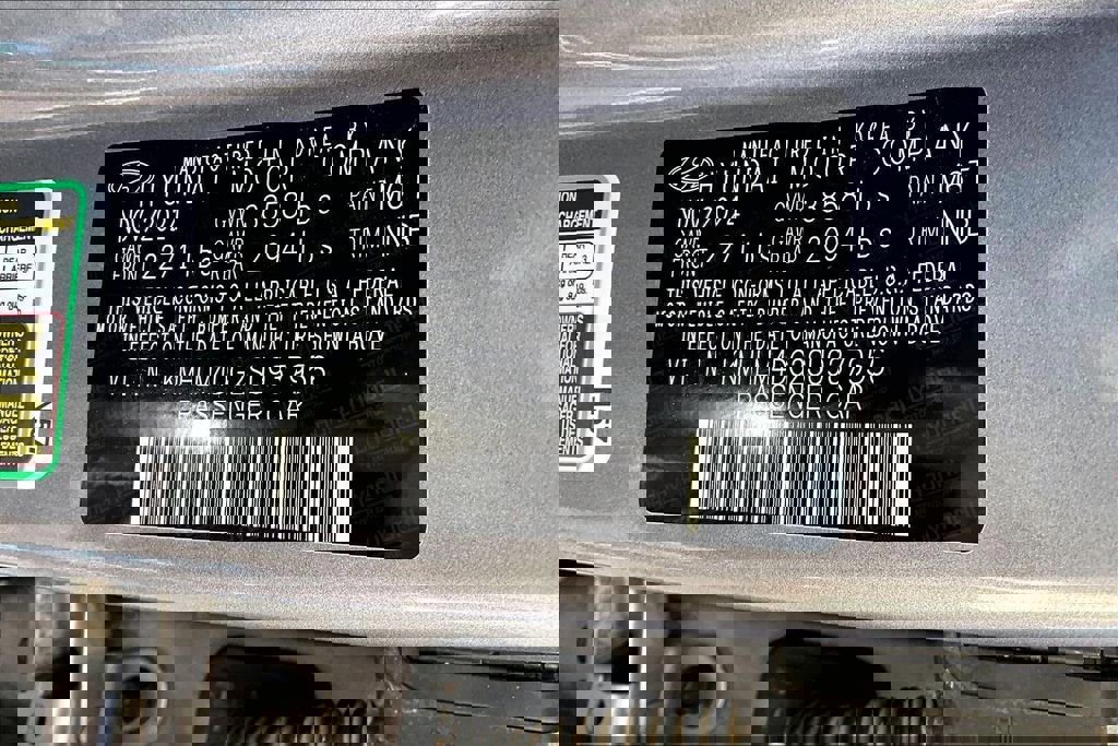 Used 2025 Hyundai Elantra Sport image 35