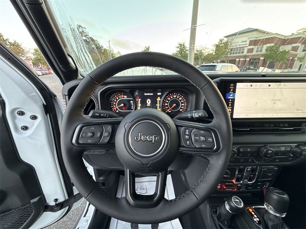 New 2025 Jeep Gladiator Mojave w/ Steel Bumper Group image 13