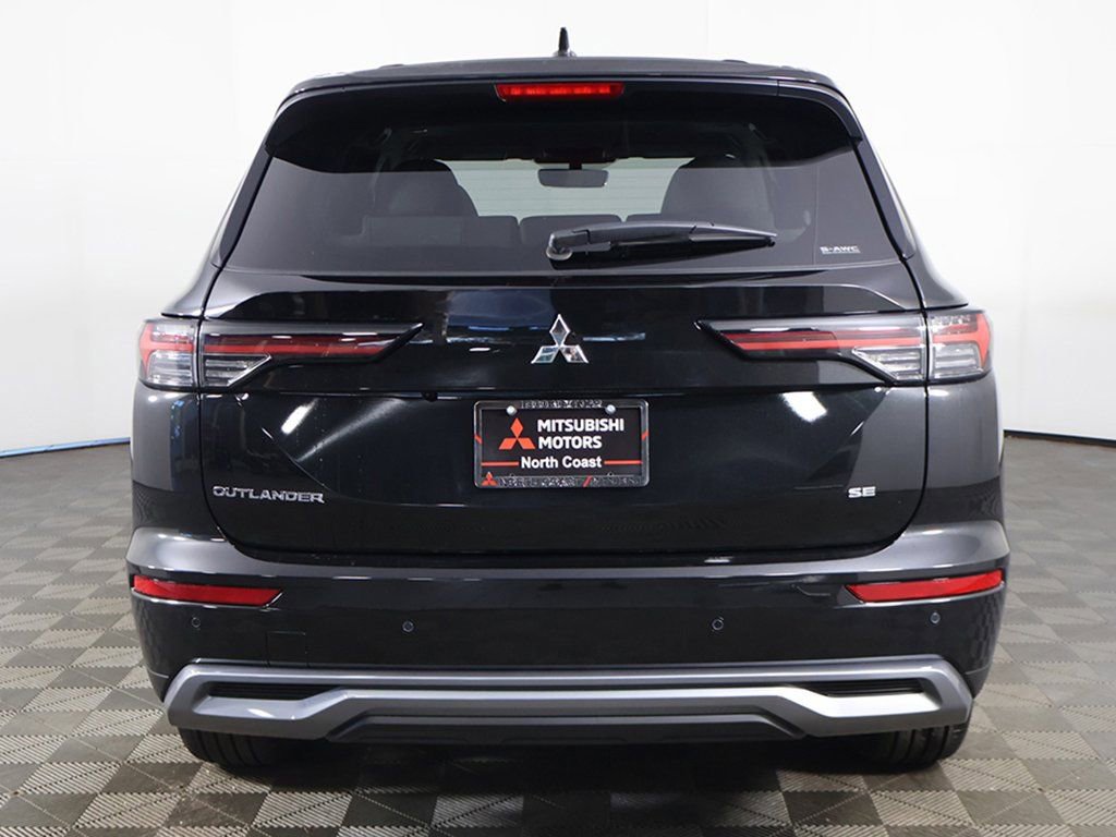 New 2025 Mitsubishi Outlander SE AWD/4WD image 15