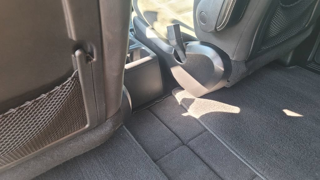 Used 2016 Dodge Grand Caravan SE FWD image 26