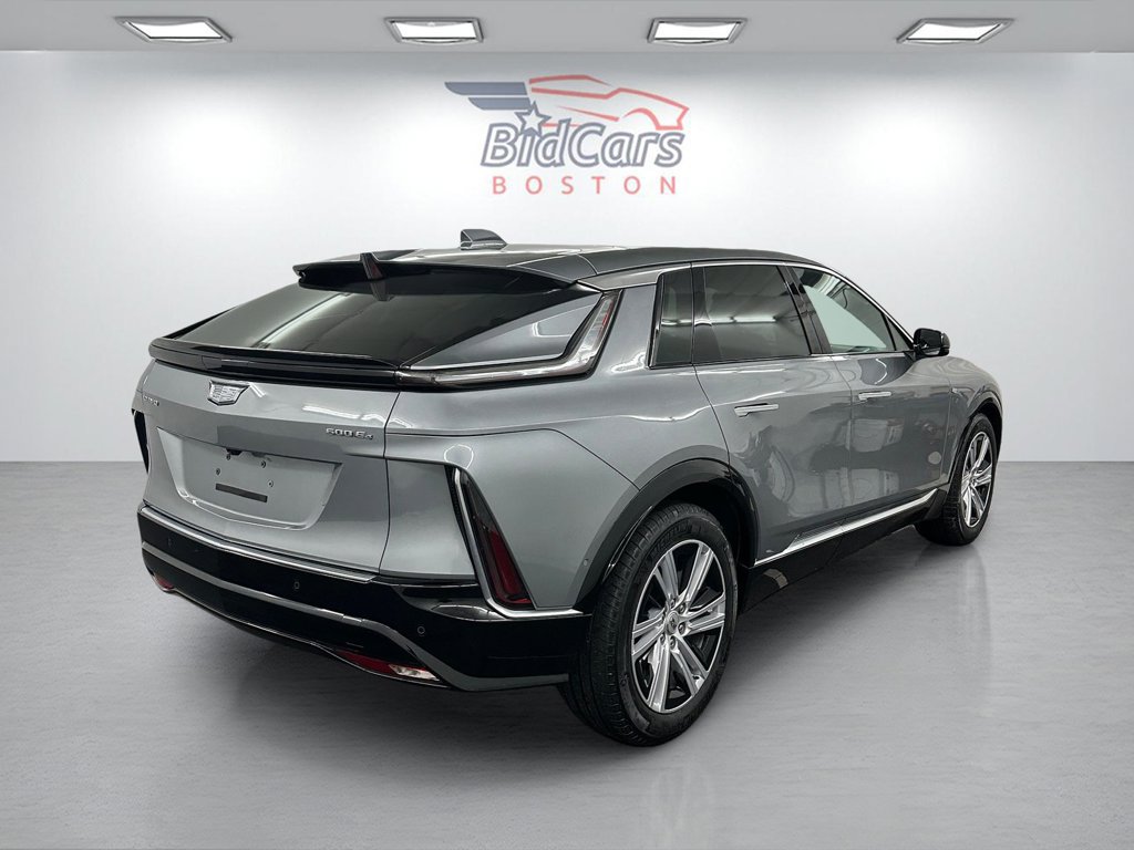 Used 2024 Cadillac Lyriq Tech w/ Driver Assist Package AWD/4WD image 4