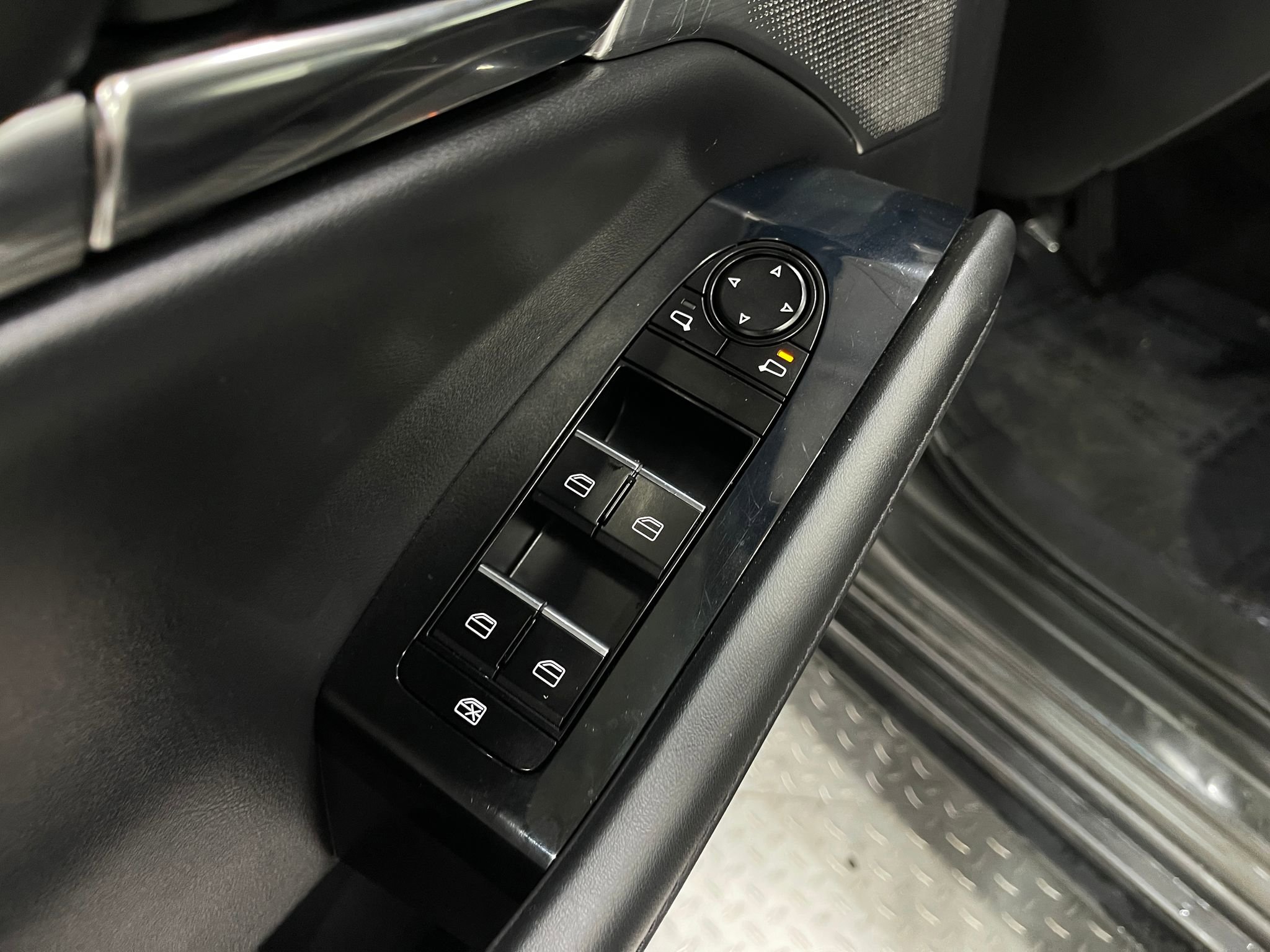 Used 2020 MAZDA MAZDA3 AWD Sedan w/ Premium Package image 16