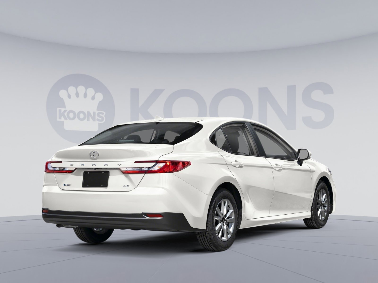 Used 2025 Toyota Camry LE image 2