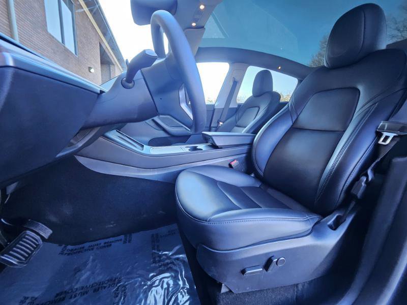 Used 2024 Tesla Model Y Long Range RWD image 34