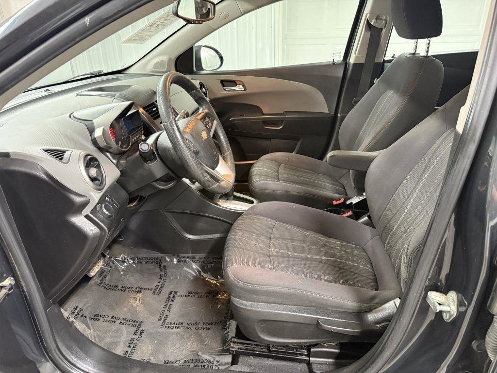 Used 2015 Chevrolet Sonic LT FWD image 8