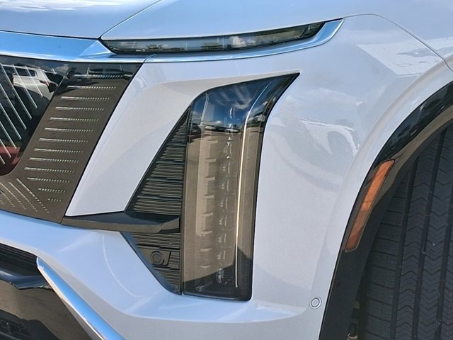 New 2026 Cadillac Vistiq Luxury w/ LPO, Floor Liner Package image 7