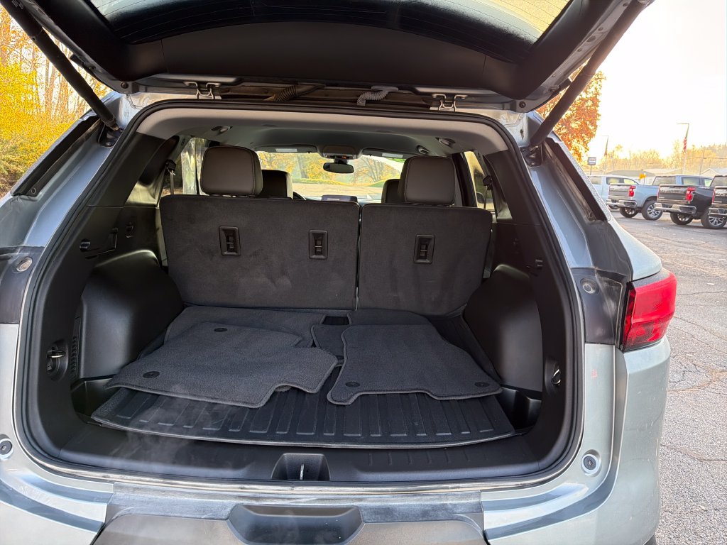 Used 2024 Chevrolet Blazer LT FWD image 33