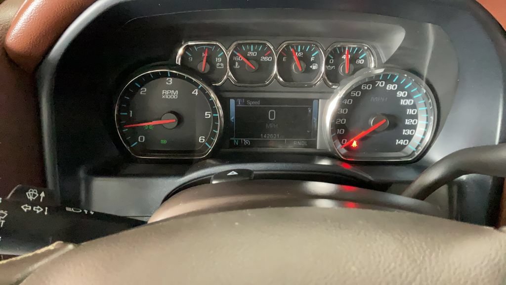 Used 2018 Chevrolet Silverado 1500 High Country AWD/4WD image 38