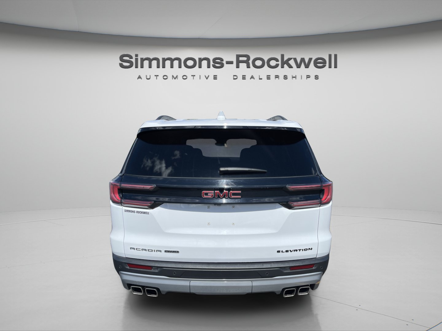 Used 2025 GMC Acadia Elevation w/ Elevation Premium Package AWD/4WD image 4