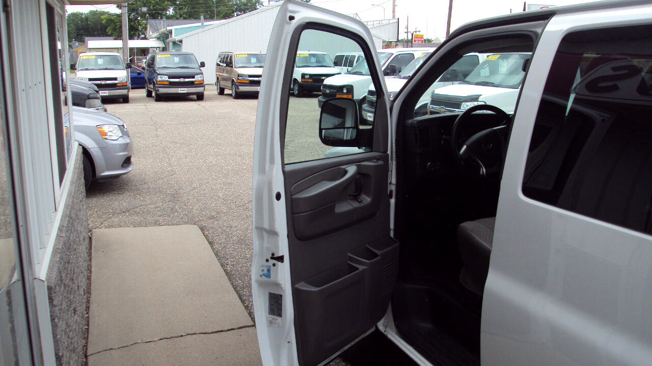 Used 2013 Chevrolet Express 1500 LS image 15