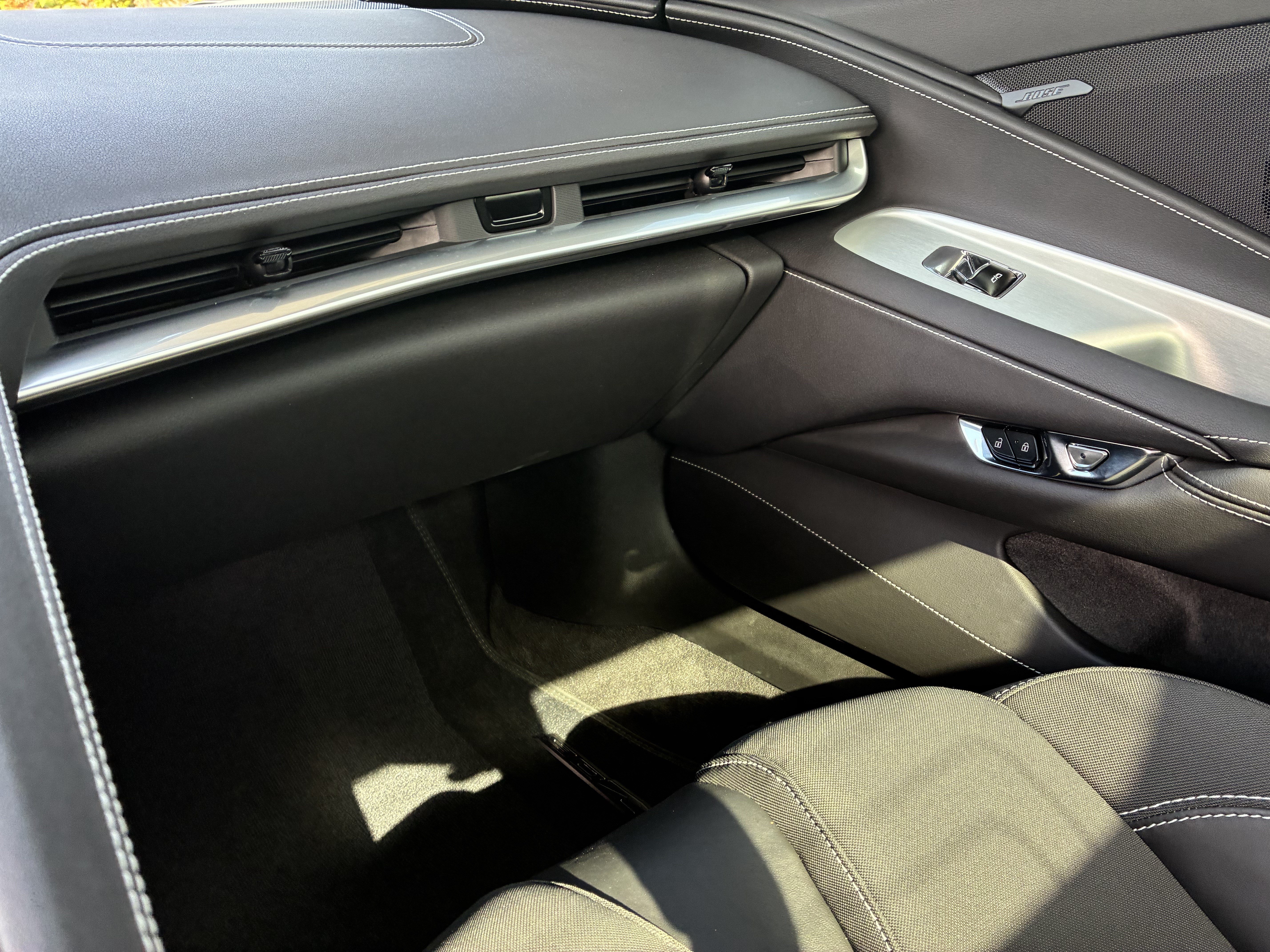 Used 2025 Chevrolet Corvette Z06 RWD image 36