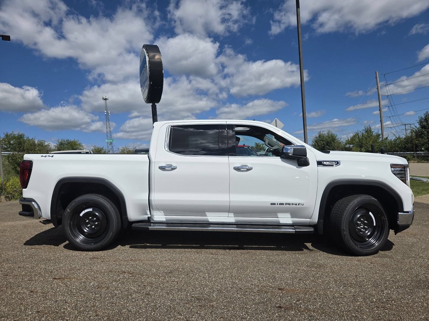 New 2026 GMC Sierra 1500 SLT w/ SLT Premium Plus Package AWD/4WD image 21