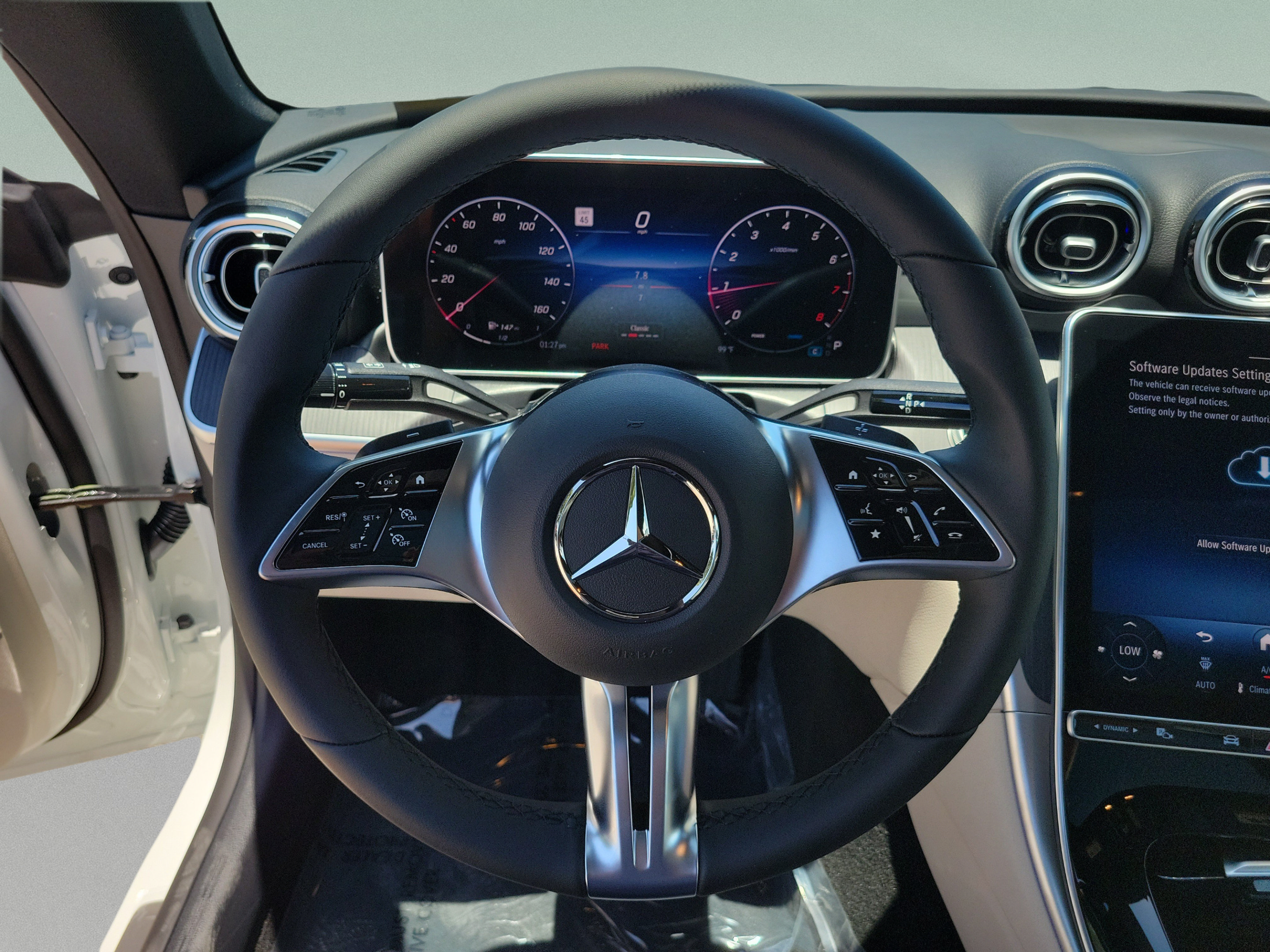 New 2026 Mercedes-Benz CLE 300 4MATIC Coupe image 17