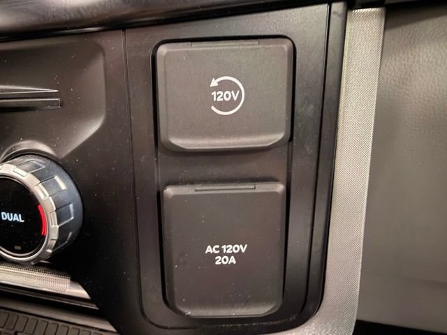 Used 2023 Ford F150 Limited AWD/4WD image 40