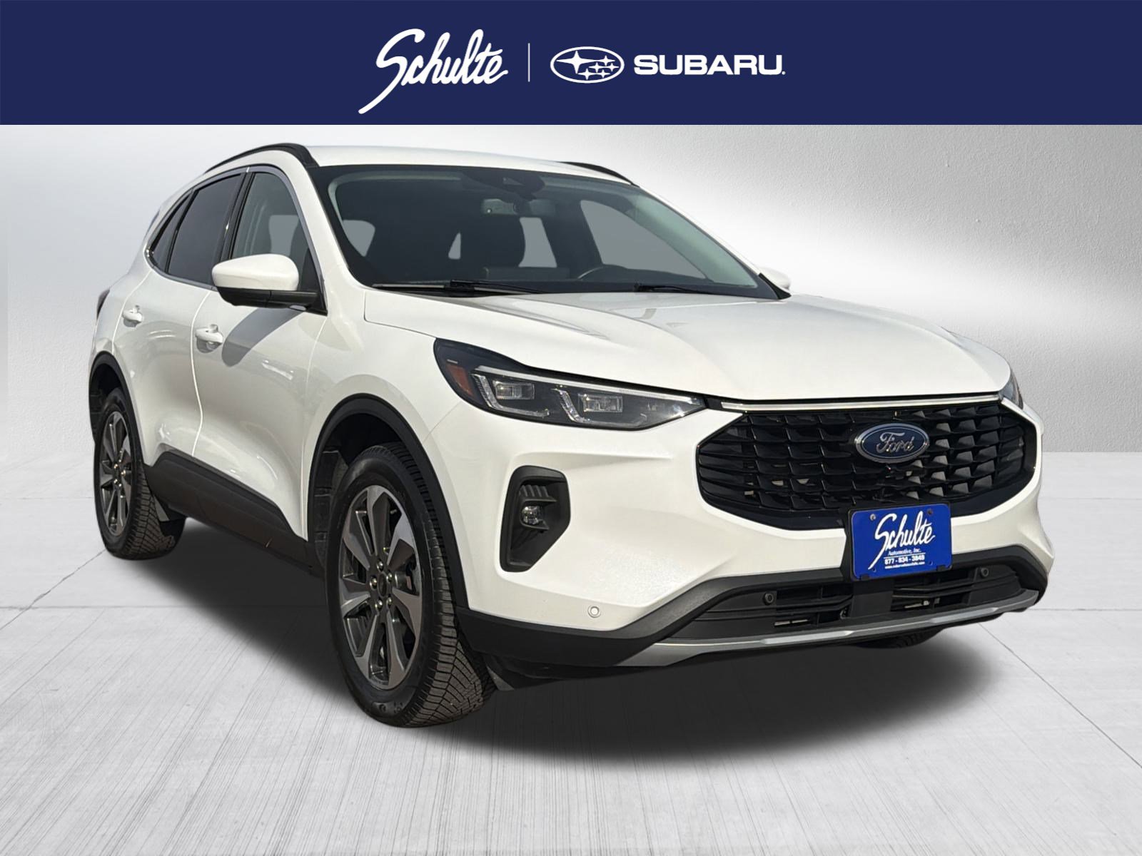 Used 2024 Ford Escape Platinum image 1