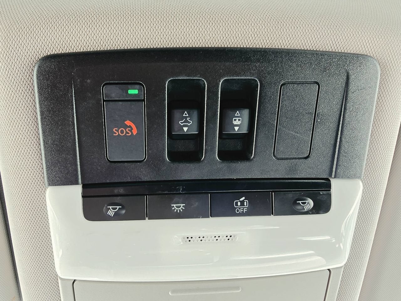 Used 2023 Nissan Rogue SV w/ SV Premium Package AWD/4WD image 25