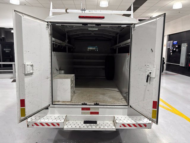 Used 2012 GMC Savana 3500 RWD image 17