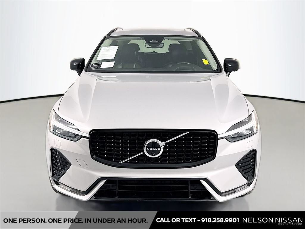Used 2023 Volvo XC60 B5 Ultimate w/ Climate Package AWD/4WD image 2