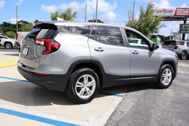 Used 2023 GMC Terrain SLE FWD image 8